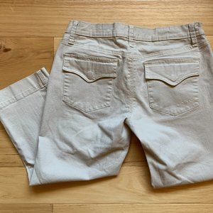 New York & Company Tan Stretchy Capris, Size 6